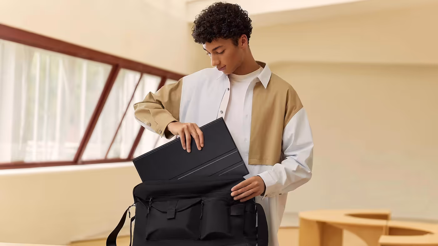 Slim and lightweight portable monitor designed for travel and mobility