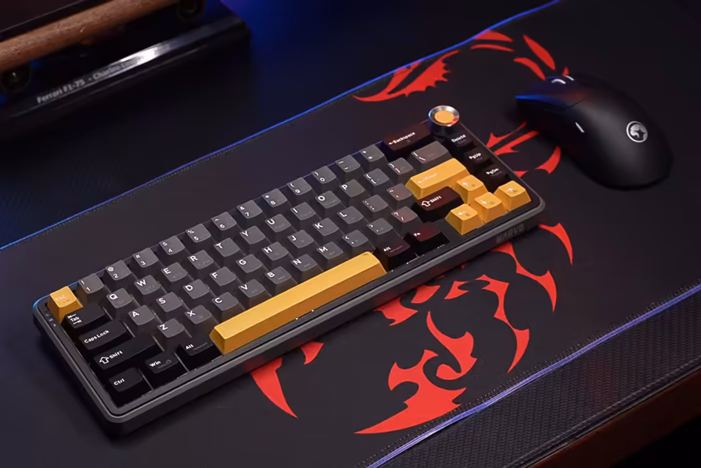 Long-lasting 1900mAh battery integration for wireless mechanical keyboard use