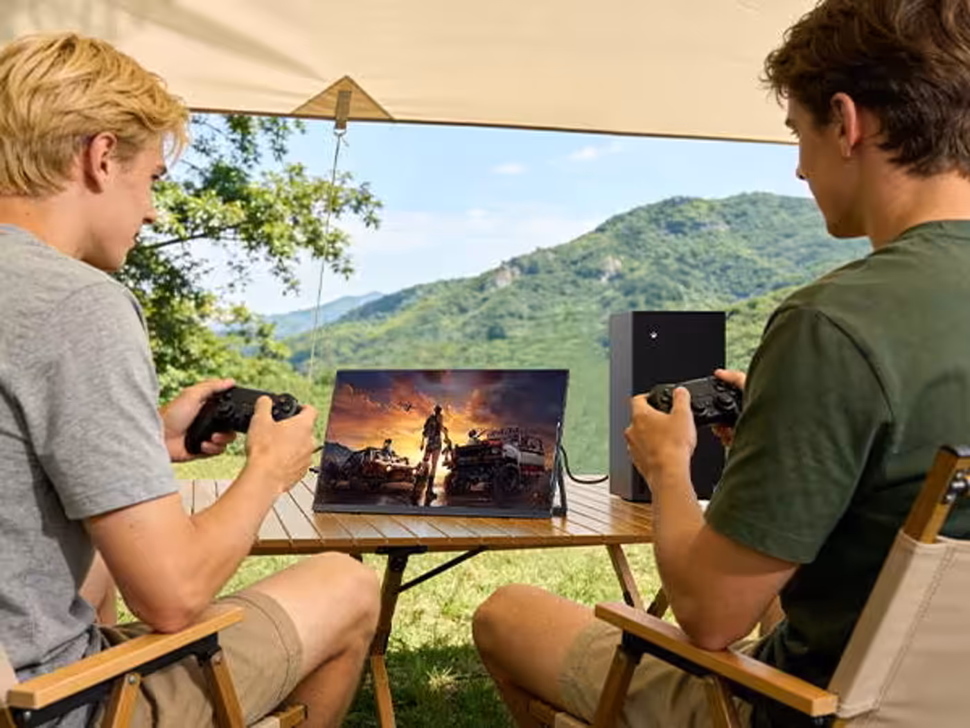 15.6-inch wireless portable monitor designed for mobile professional work environments