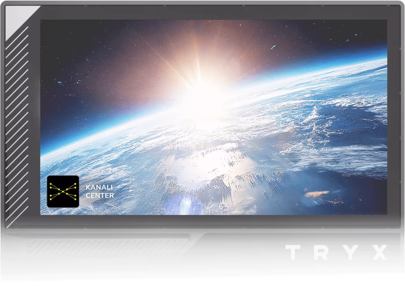 A 5.0-inch magnetic IPS display showing real-time CPU and GPU temperature and frequency monitoring