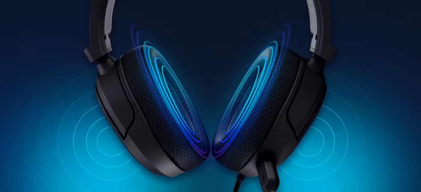 Pro Kaya 460 headset featuring 40mm speakers for rich gaming audio