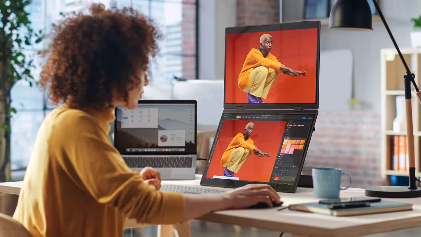 Delta Pro Touch display showing clear 2.5K resolution for professional work