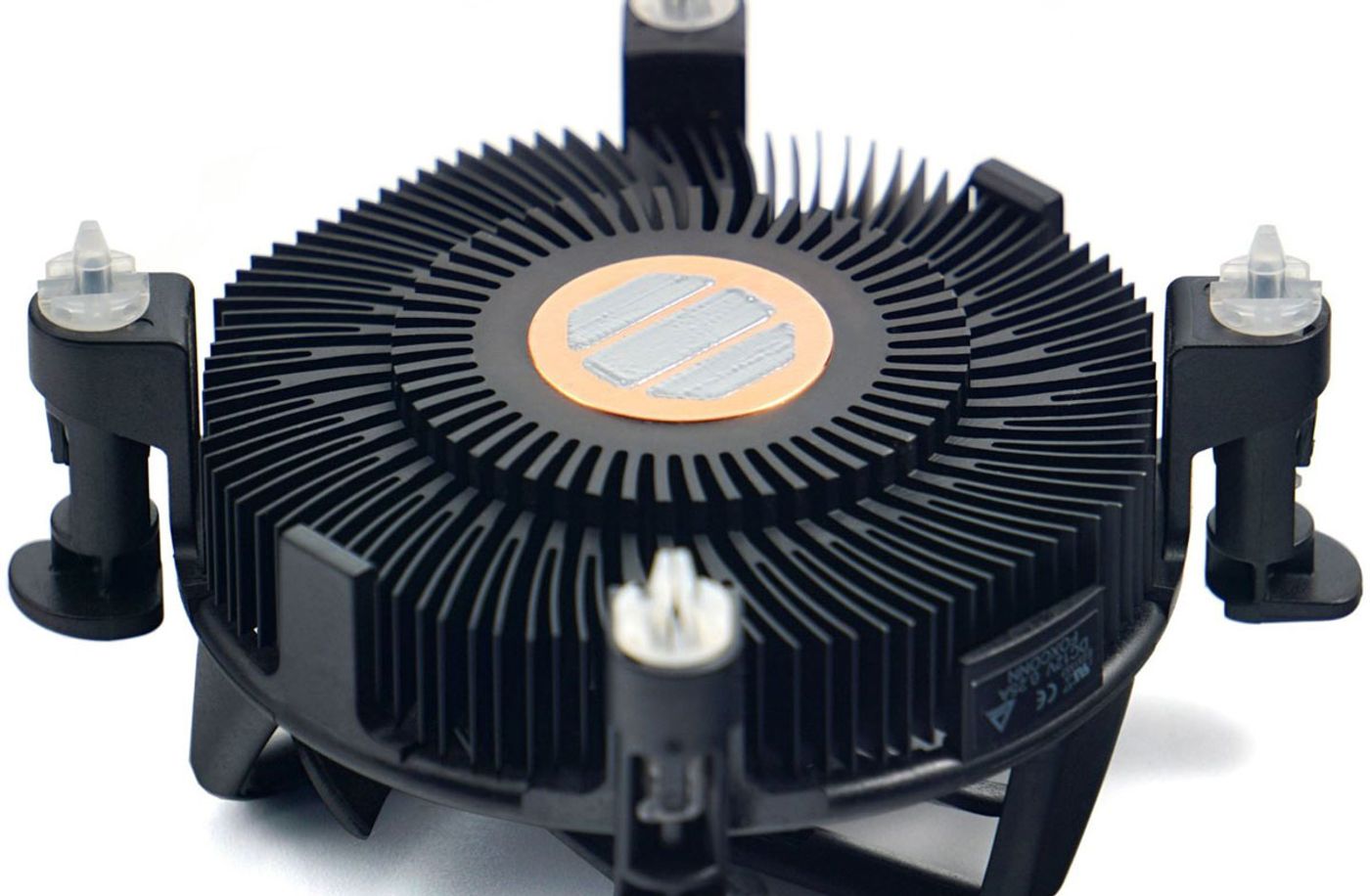 Close view of the Intel Laminar RM1 cooler mounting hardware for LGA1700