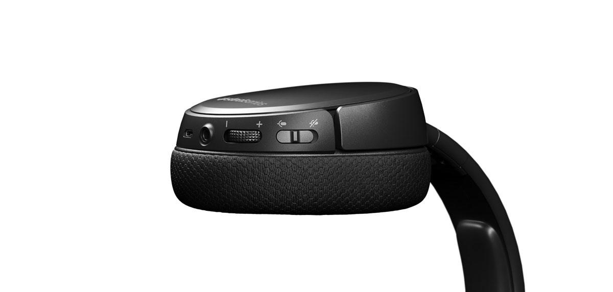 Steelseries Arctis 1 Wireless Gaming Headset controls
