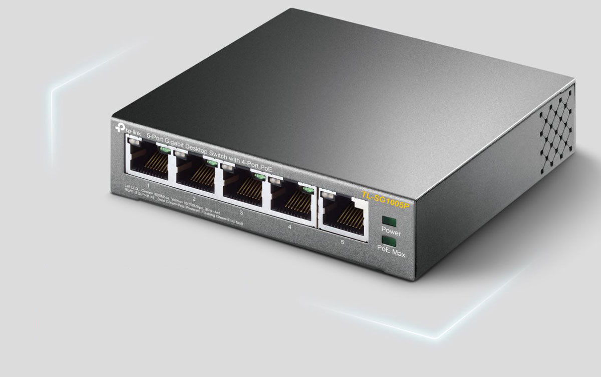 TP-Link 5-Port PoE+ Switch 2個 TP-LINK TL SG1005P 5 Port Gigabit Desktop Switch - High-Speed
