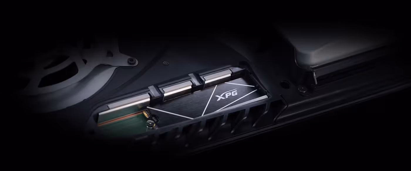 GAMMIX S70 BLADE shown as PS5-compatible expansion storage