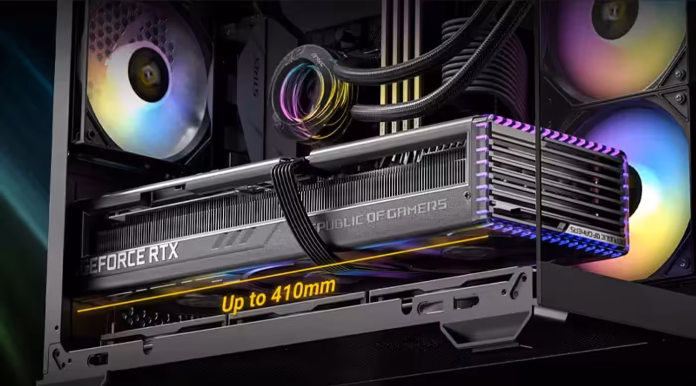 Spacious interior supporting large RTX 40 series graphics cards