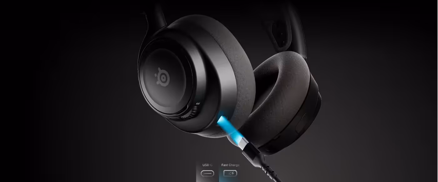 Headset featured on a dark background highlighting the 50-hour battery life and fast charge