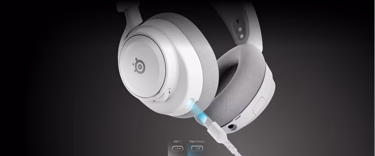 Headset featured on a dark background highlighting the 50-hour battery life and fast charge