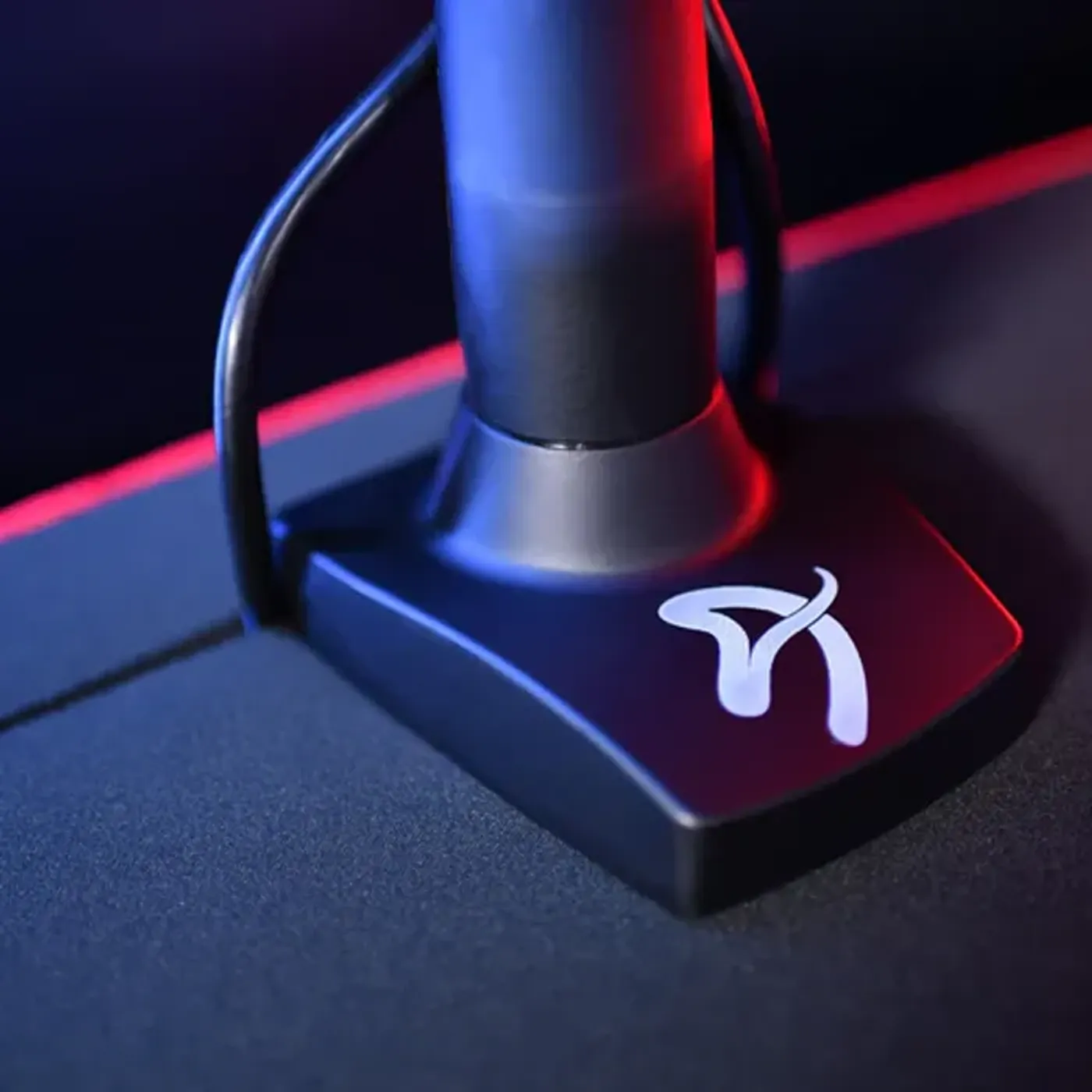 Monitor attachment cutouts for multiple monitors
