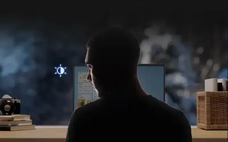 ExpertBook P5 with ASUS Adaptive Dimming and Adaptive Lock