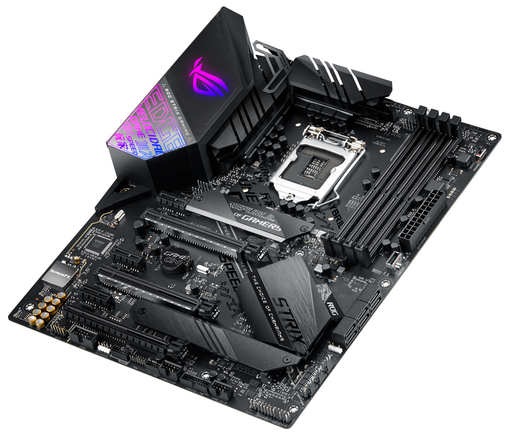 i7 9700k、ASUS ROG STRIX Z390-F GAMING、メモリ16G（8G×2)