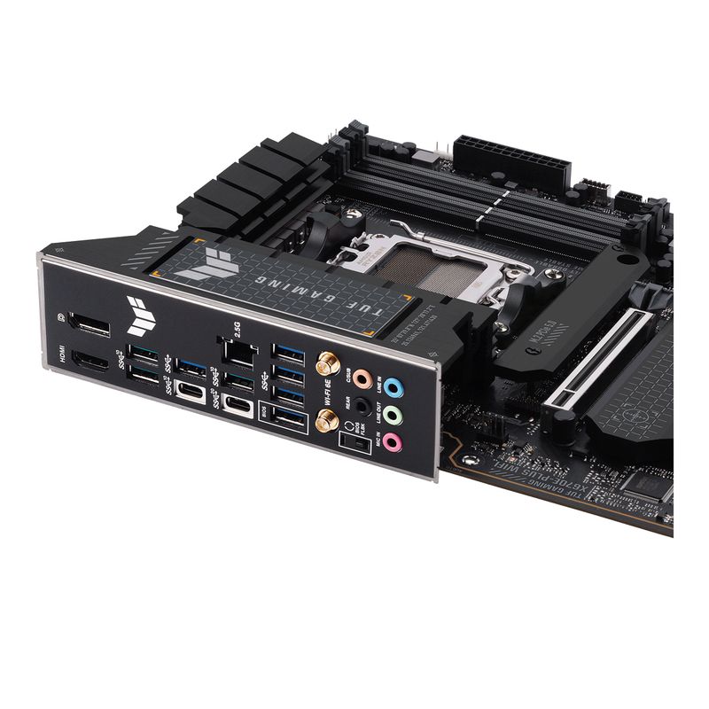 asus-tuf-gaming-x670e-plus-wifi-amd-am5-motherboard-1200px-v1-0006.jpg