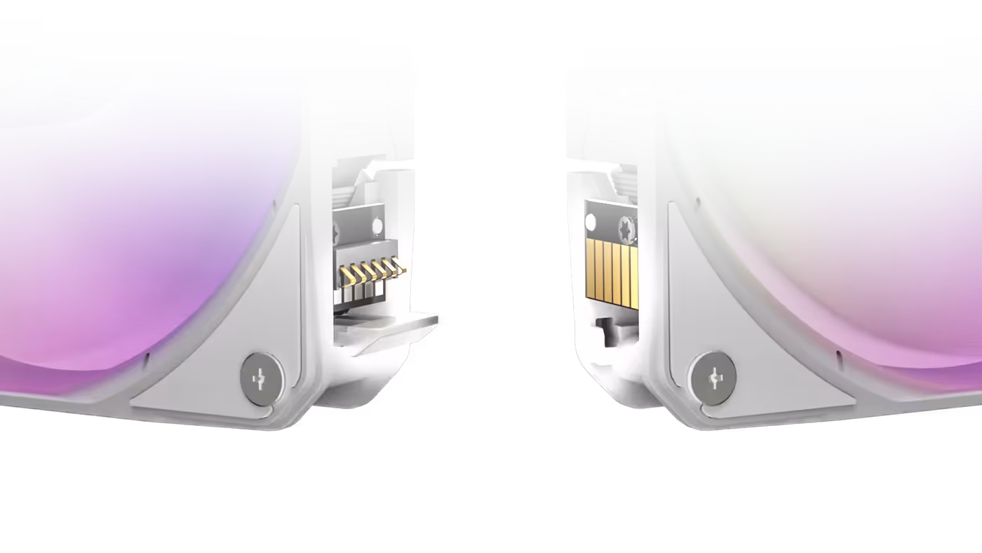 Daisy chain fan mechanism for effortless and clean cable management