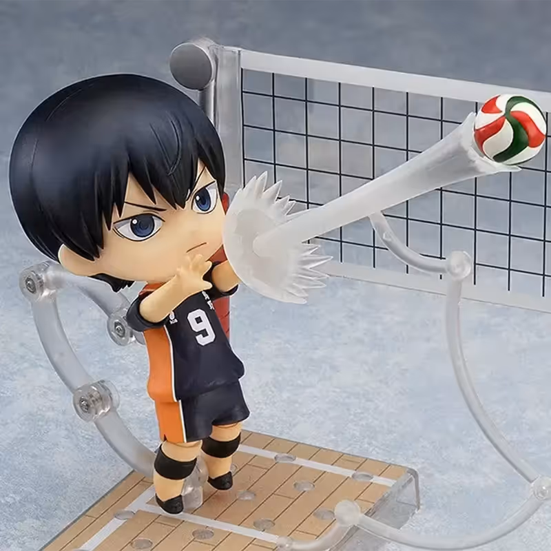 Nendoroid Kageyama with his Quick Toss effect parts and crown accessory