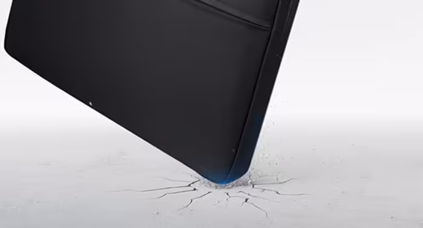 Thick, soft-cushioned fleece interior for device protection