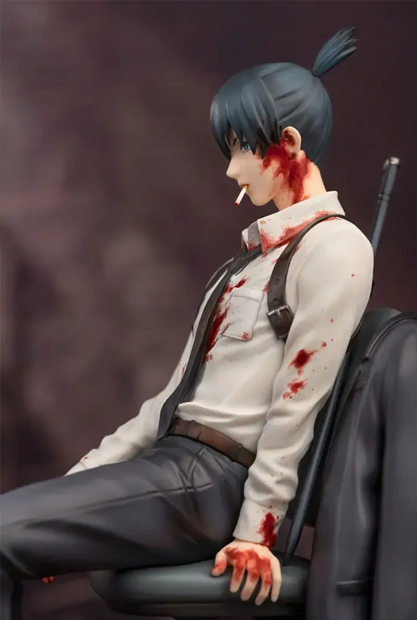 Aki Hayakawa figure showing his weary expression in close detail