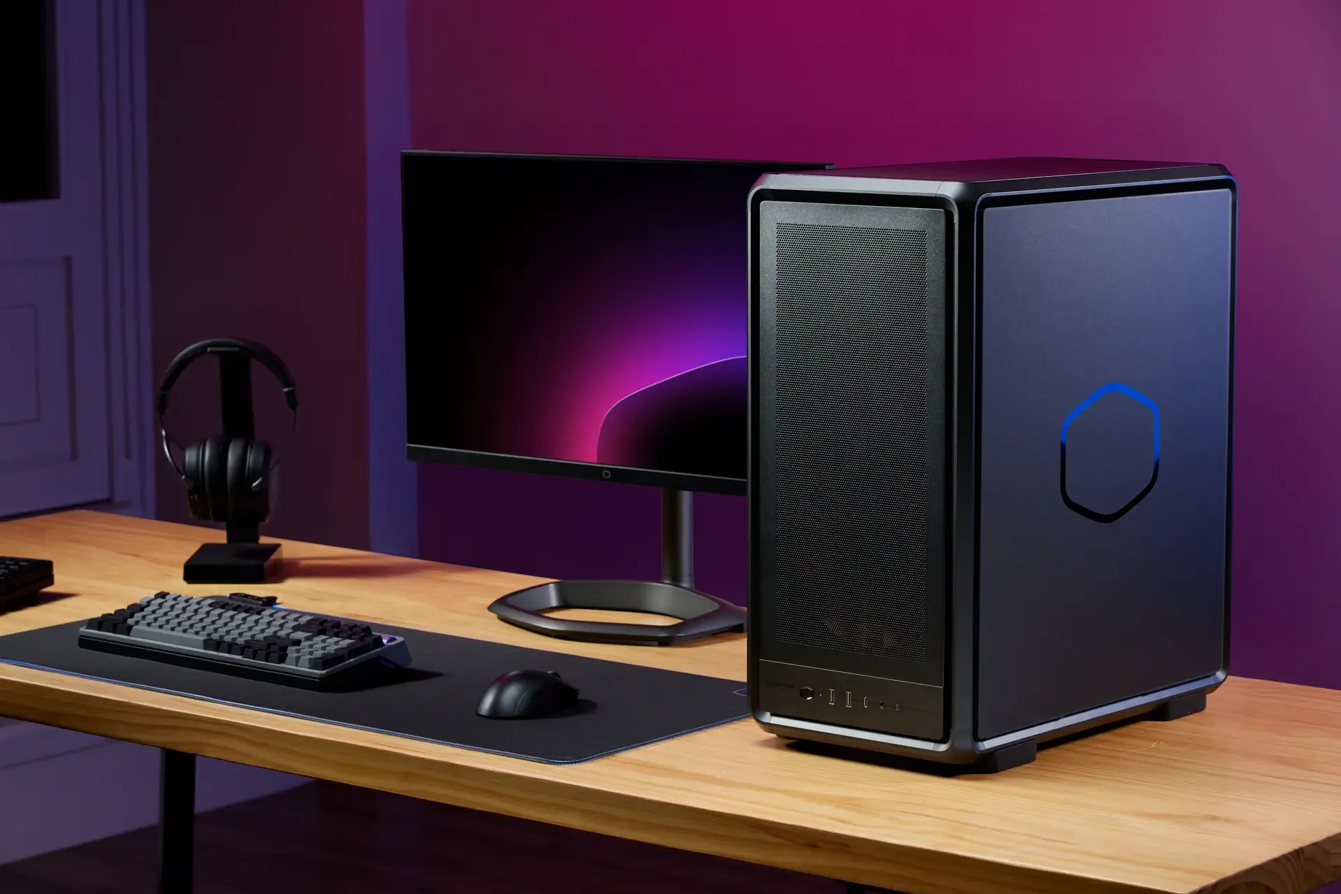 Cooler Master MasterFrame 500 Mesh ARGB Mid-Tower Case | Evetech