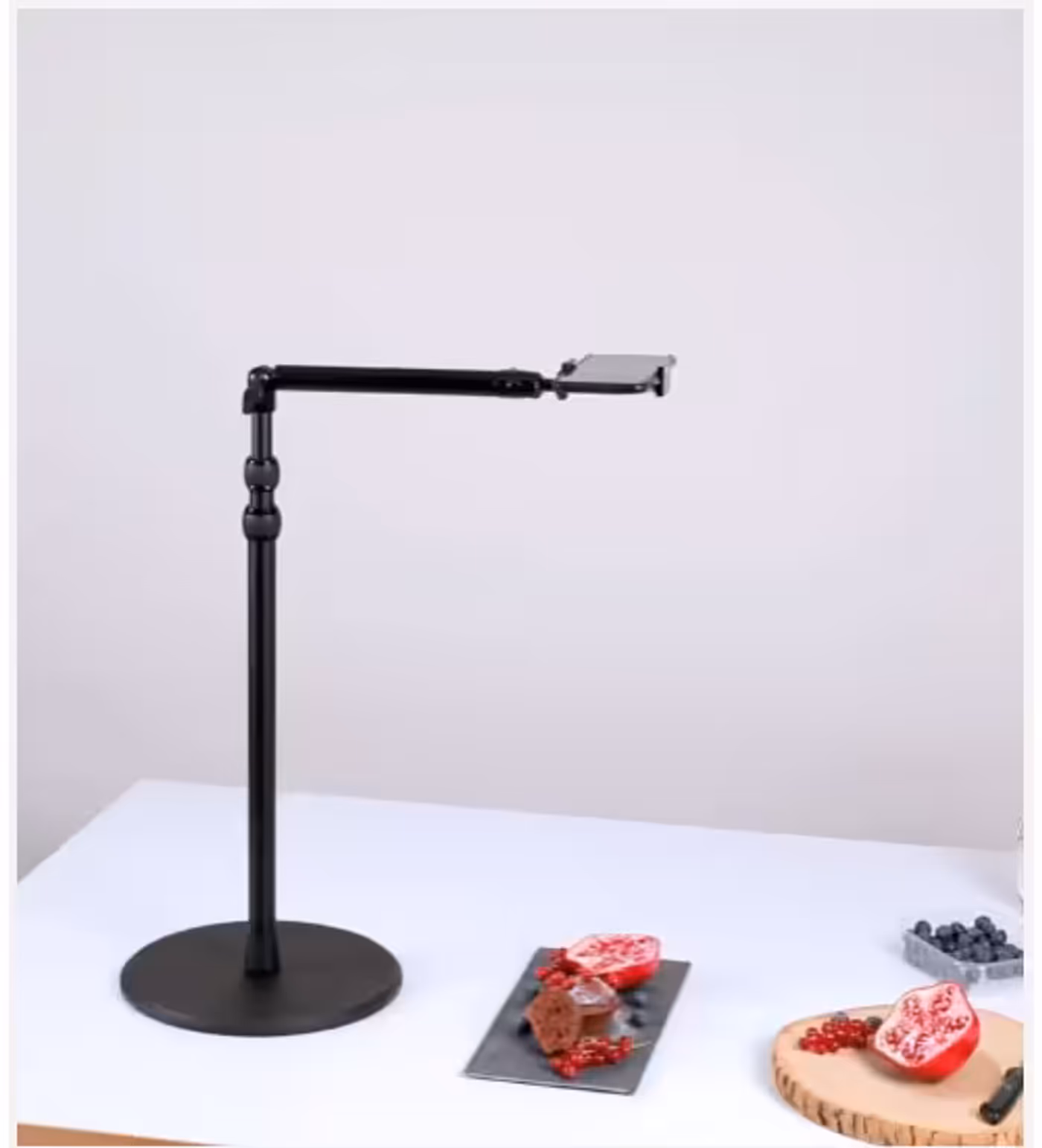 Steel disc of the Corsair Elgato Multi Mount Weighted Base