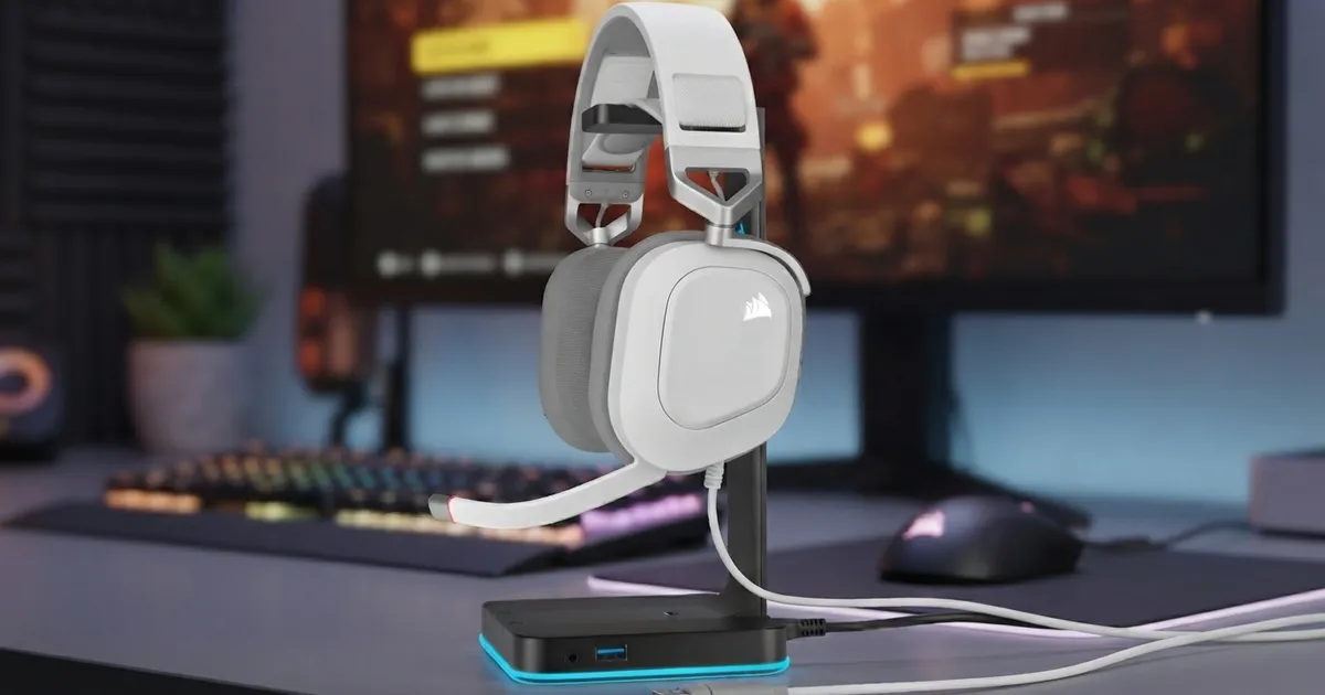 CORSAIR HS80 RGB USB Headset — Dolby 7.1, Broadcast Mic | Evetech