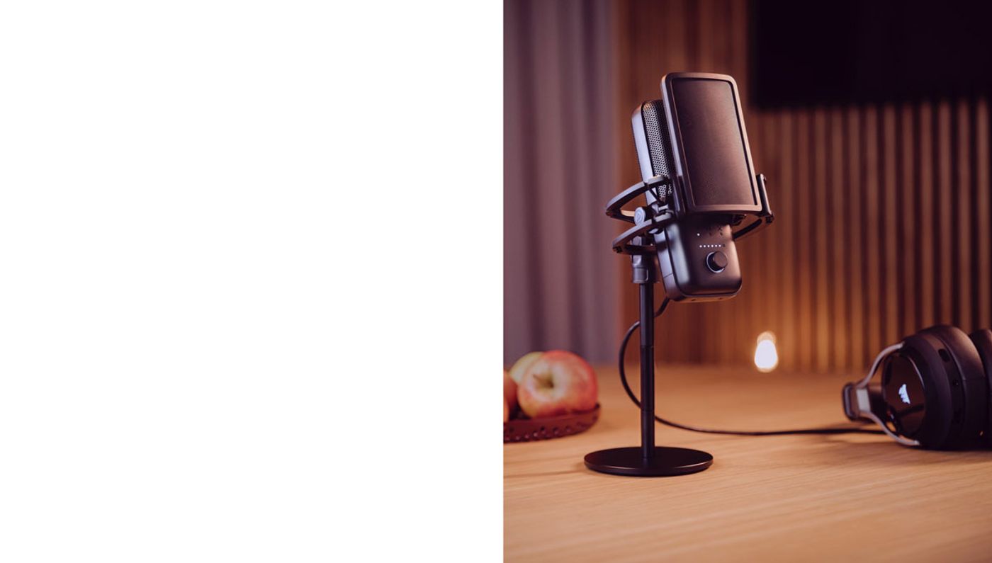 Corsair Wave extension rod raising a microphone stand to a set height
