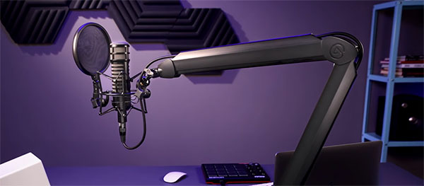 Corsair Wave Microphone Boom Arm - Mobile View