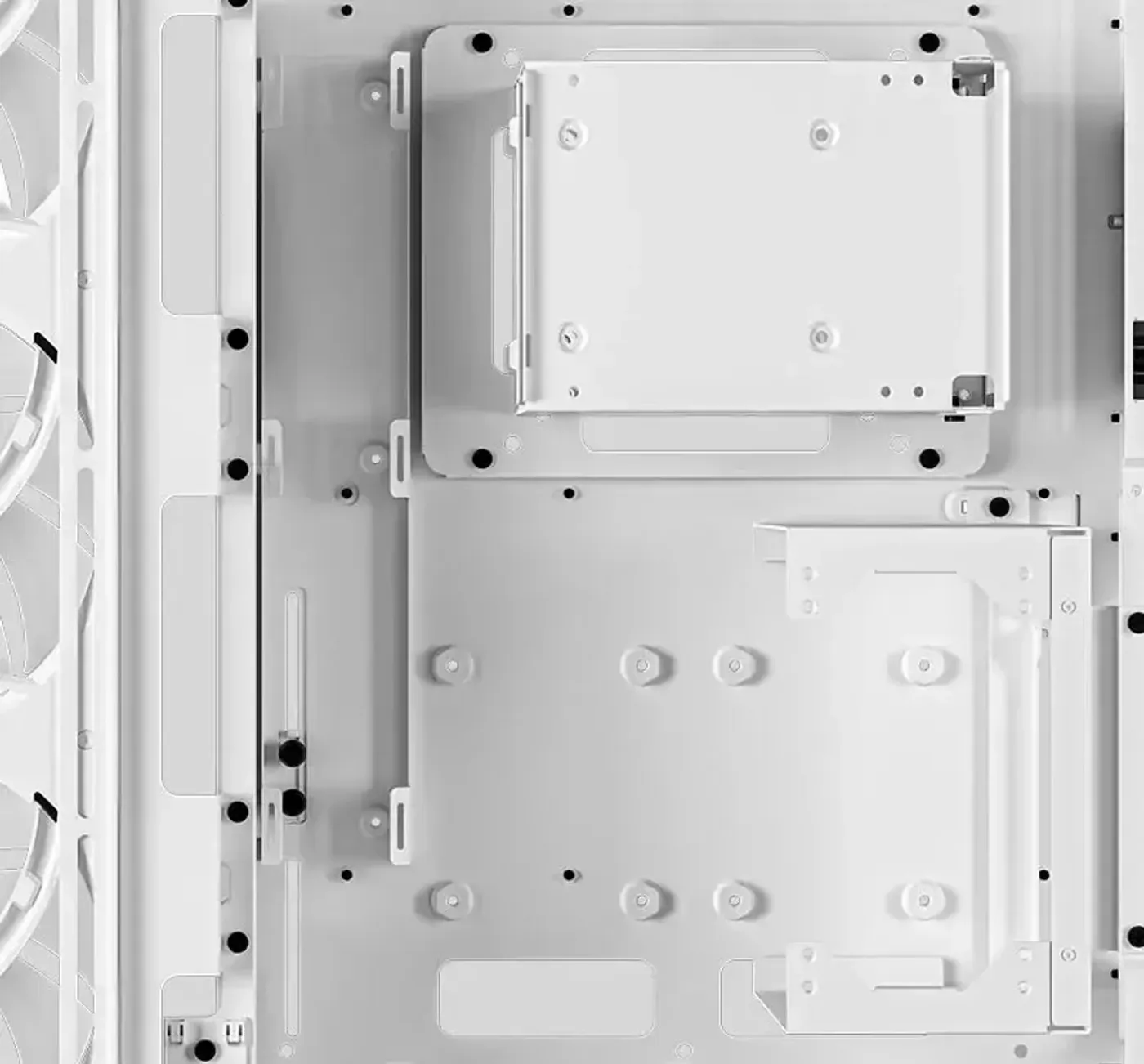 Cable routing channels behind the motherboard tray of the CH780 WH