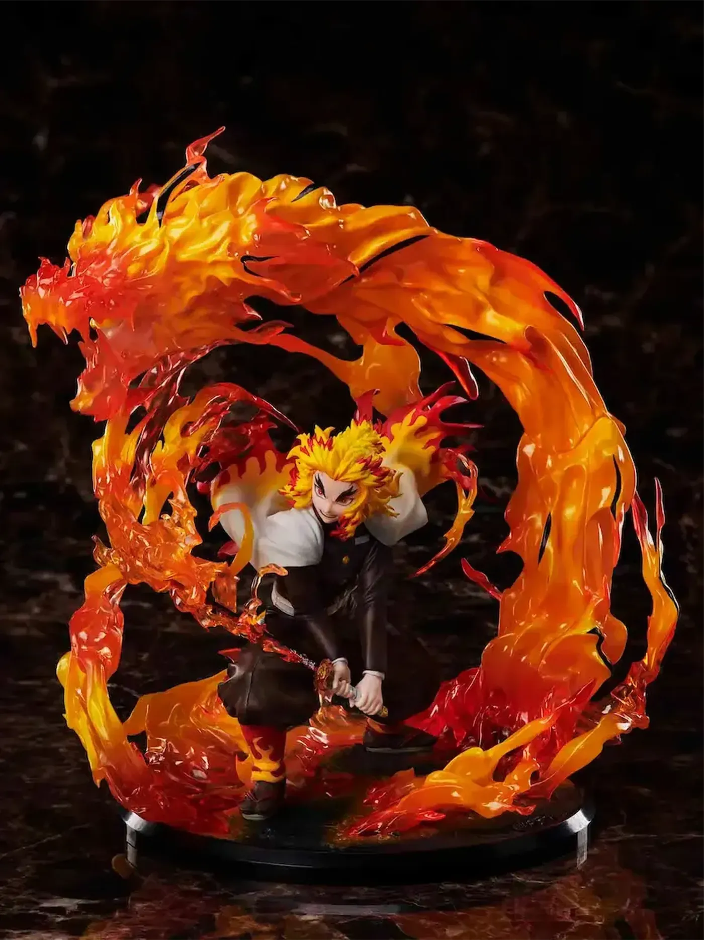 Detail of Kyojuro Rengoku's fierce facial expression on the 1/8 scale figure