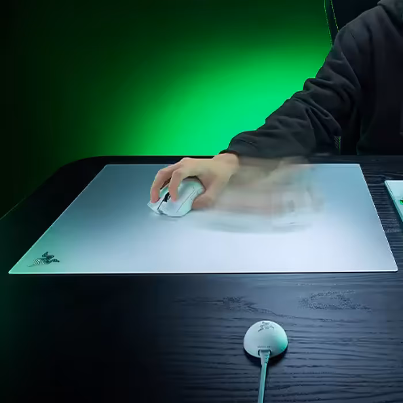 9H-rated glass surface resistant to scratches and daily wear