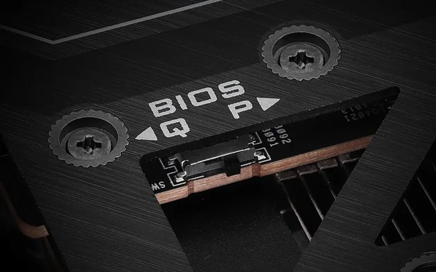 Dual BIOS switch for Performance and Quiet modes