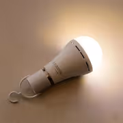 Elecstor TIT-A60-7W-B226PCW Rechargeable B22 Bulb – Cool White - image 6