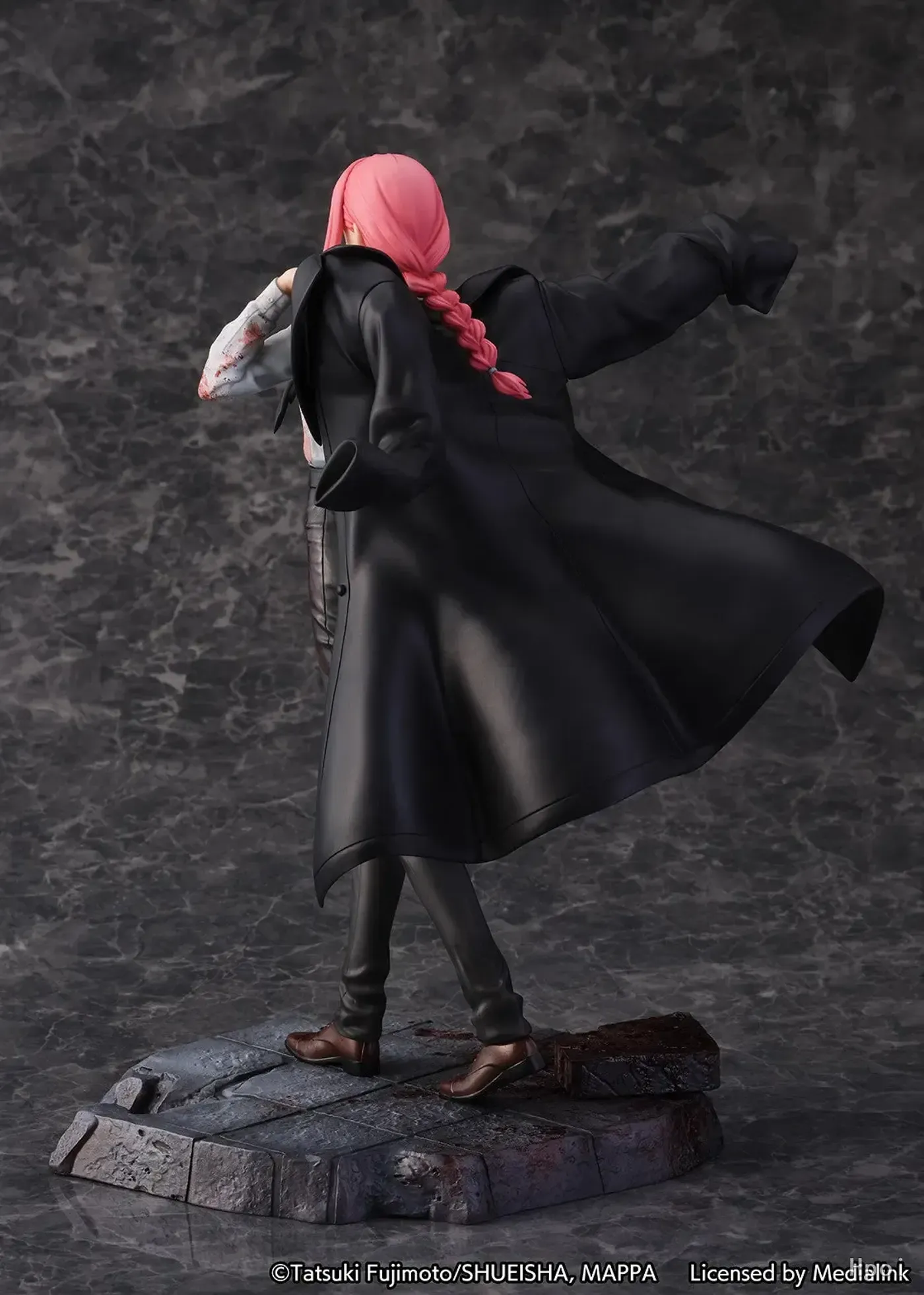 Back view of the Chainsaw Man Makima 1/7 scale collectible figure