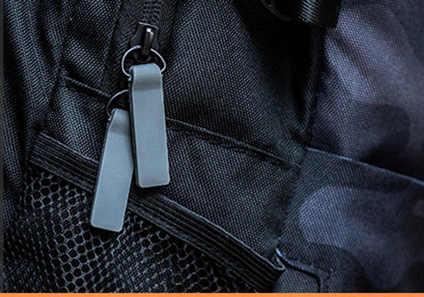 Evetech DASH backpack featuring smooth, snag-free rubber zippers for easy access