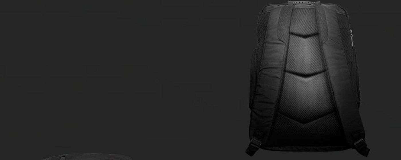 Top carry handle and reinforced shoulder straps on the Evetech NEO backpack
