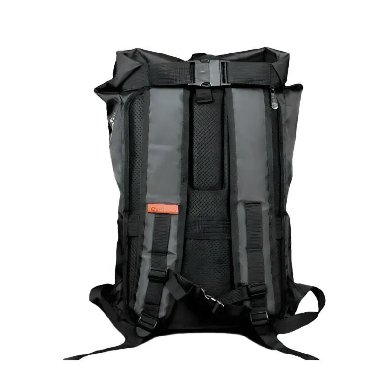 evetech-quest-backpack-2000px-v0002.webp