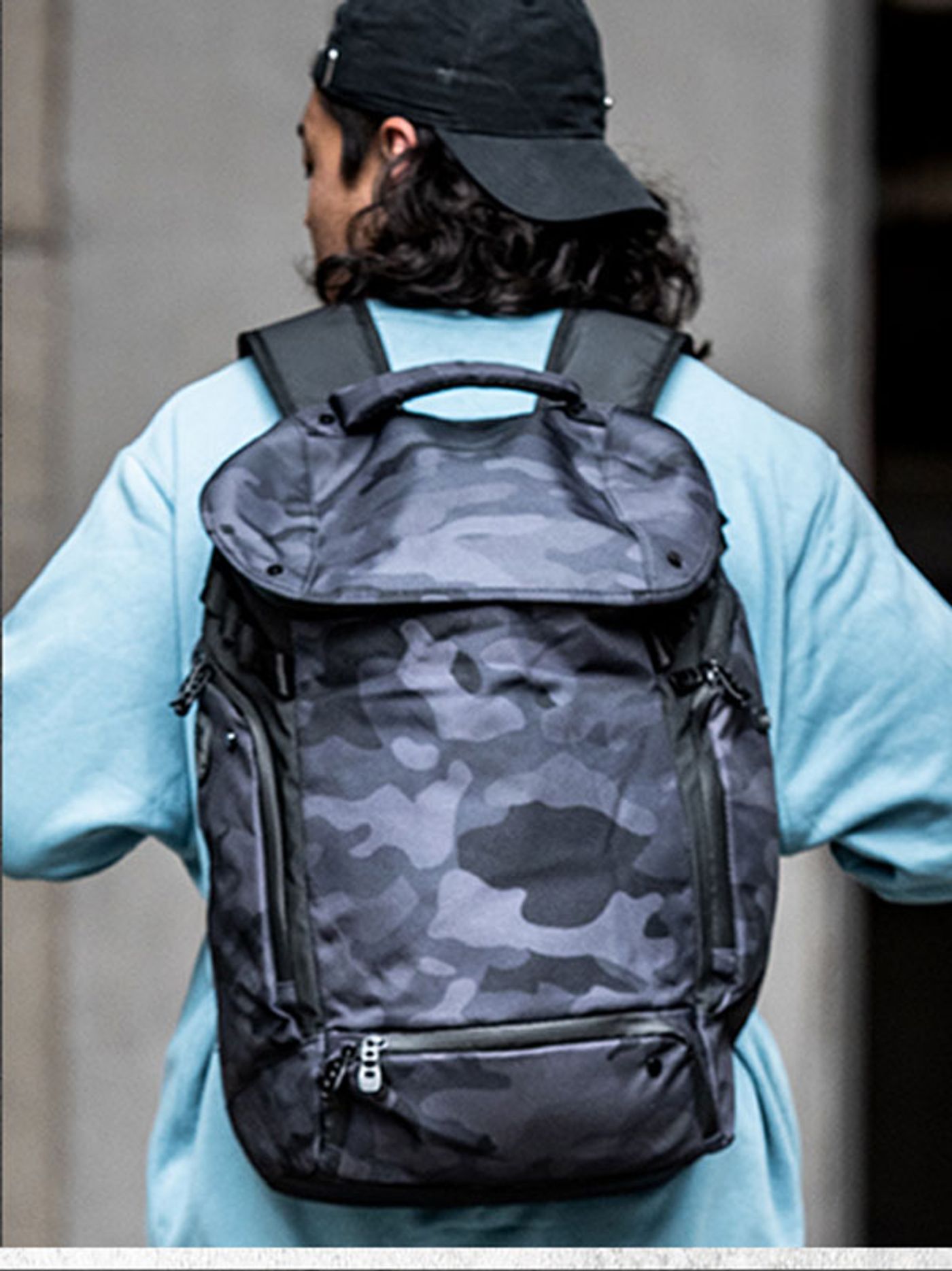 Padded interior lining of the Evetech ROGUE backpack