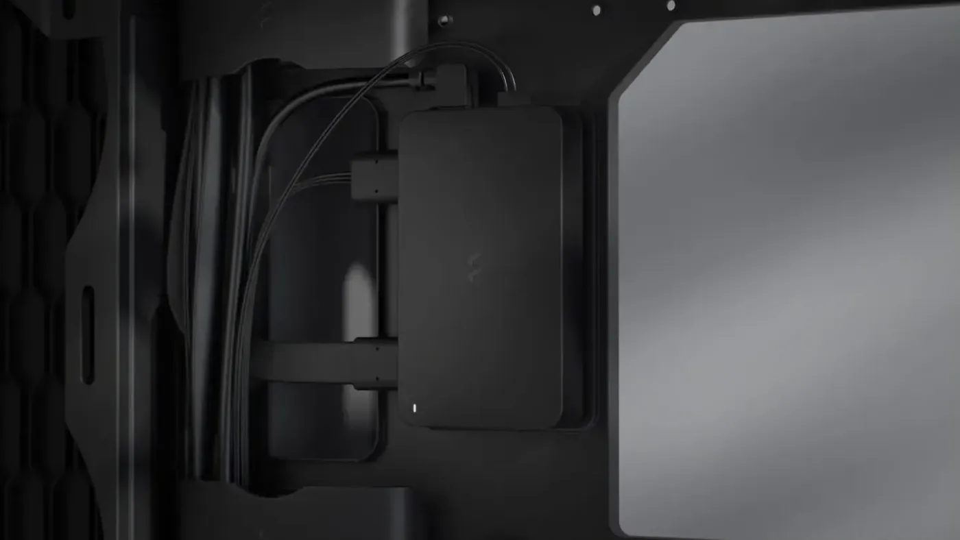 Installation overview showing magnetic mounting of the fan hub