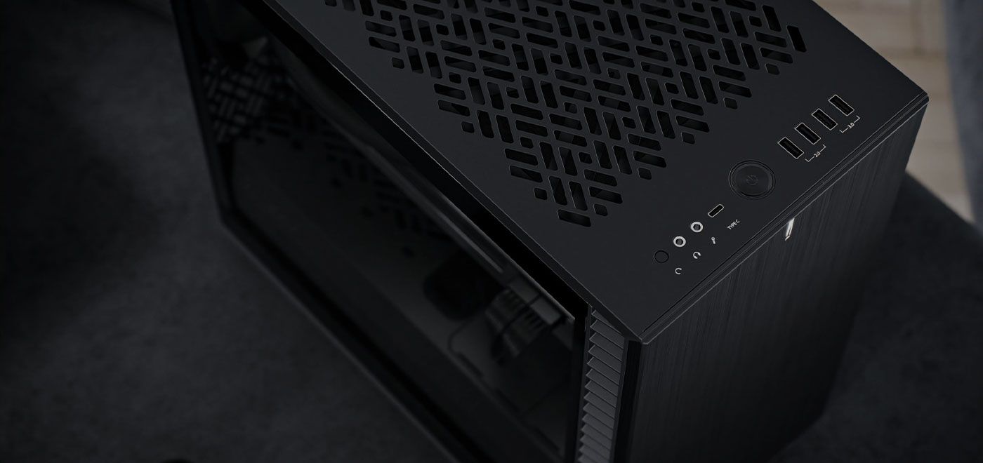 Front panel USB-C and connectivity options on the Fractal Design Define 7 Mini