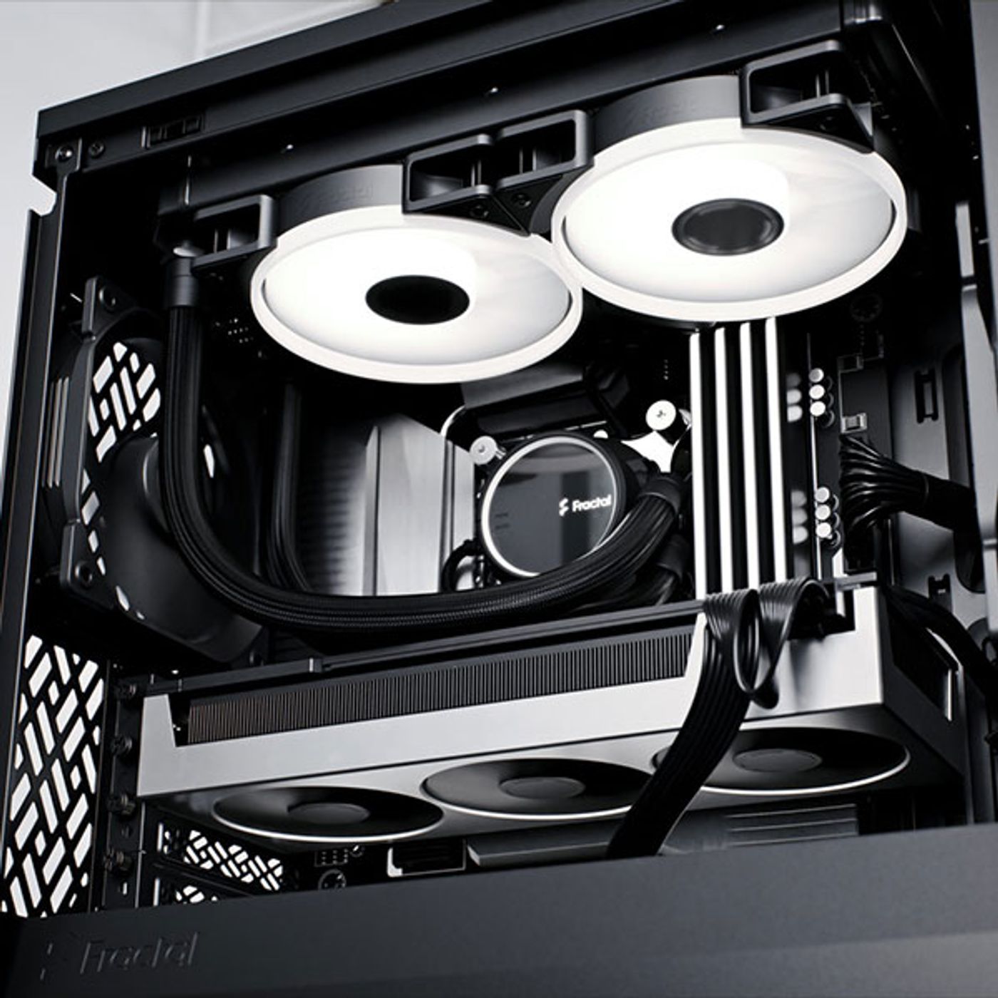 Fractal Design Define 7 Mini interior showcasing GPU clearance space