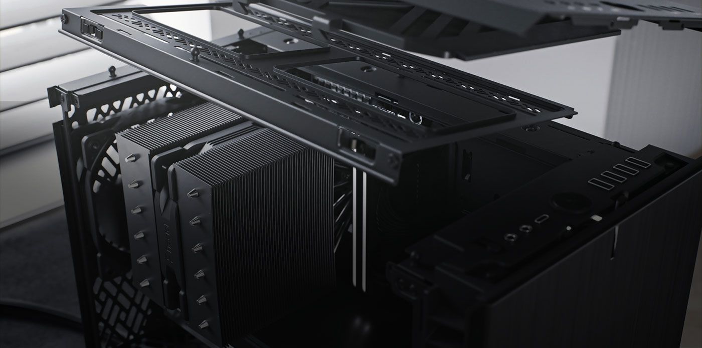 Removable top bracket of the Fractal Design Define 7 Nano for easy access