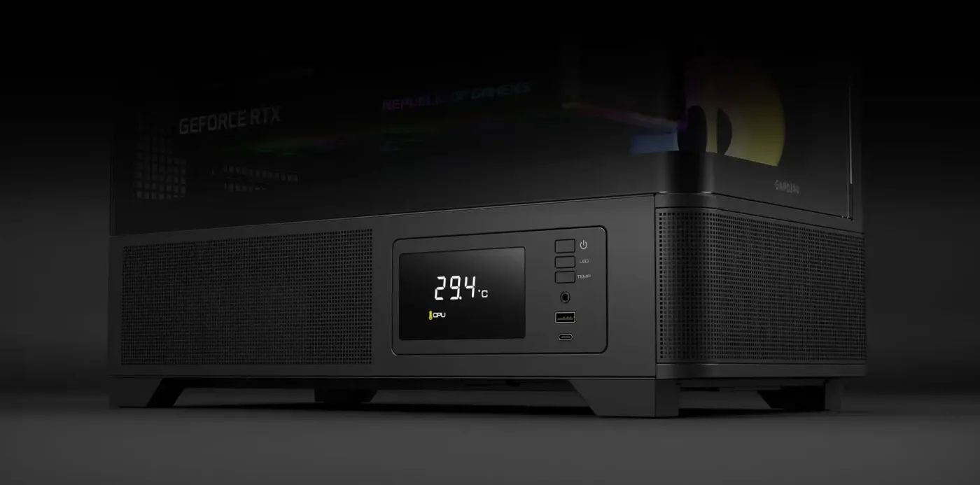 Atlas P2 I/O panel with USB Type-C, USB 3.0, audio jack and control buttons