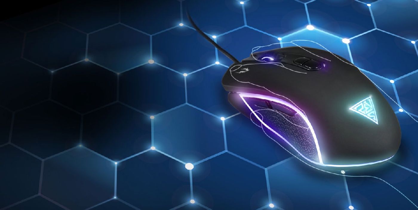 Gamdias NYX E1 mousepad showing its fabric surface and edge
