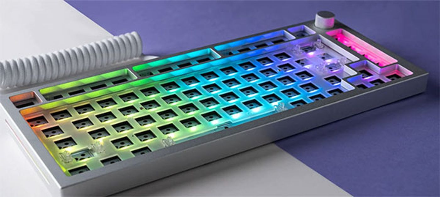 Polycarbonate switch plate inside the Glorious GMMK Pro