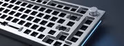 glorious-gmmk-pro-gaming-keyboard-white-ice-2000px-v2-0008.avif