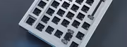 glorious-gmmk-pro-gaming-keyboard-white-ice-2000px-v2-0009.avif