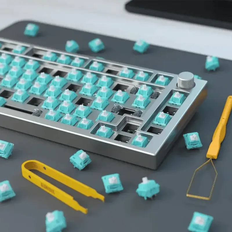 glorious-lynx-mechanical-keyboard-switches-lubed-1000px-v0008.webp glorious-lynx-mechanical-keyboard-switches-lubed-1000px-v0008.webp