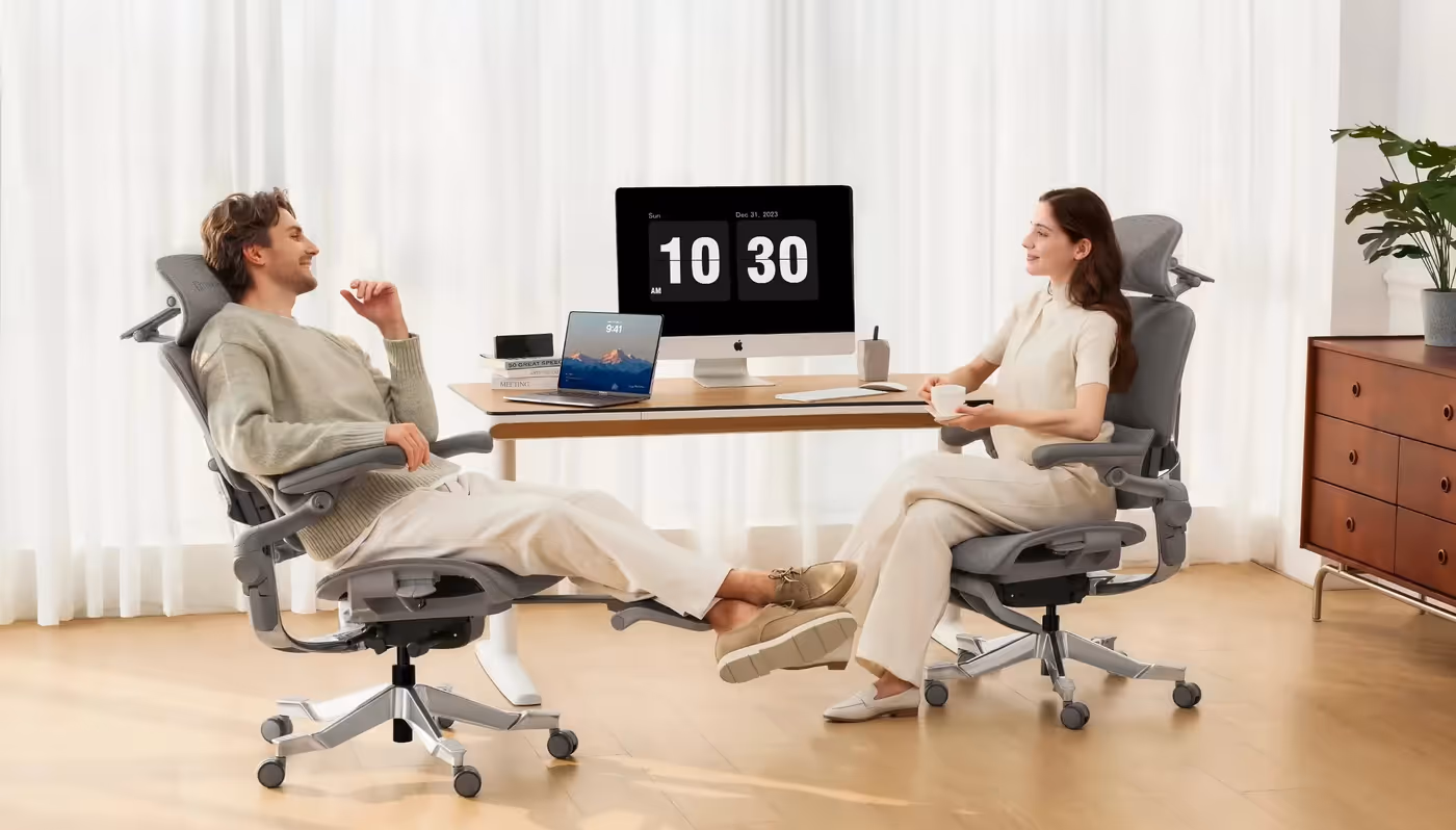 Video demonstrating the dual-axis pivot and 95-degree flip-up motion of the BiPivot 5D Armrests.