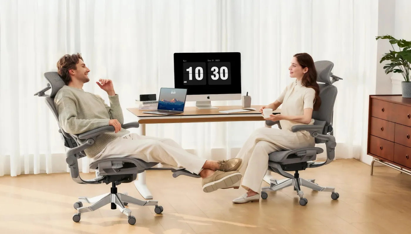 Video demonstrating the dual-axis pivot and 95-degree flip-up motion of the BiPivot 5D Armrests.