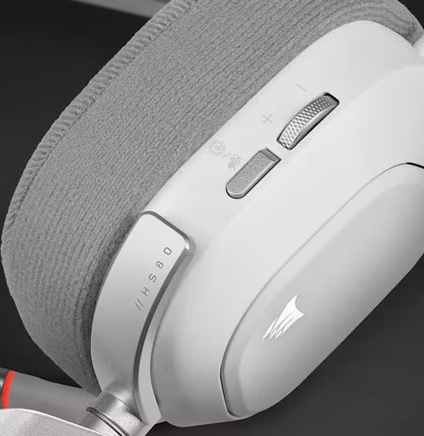 HS80 RGB USB headset featuring on-ear volume and mute controls
