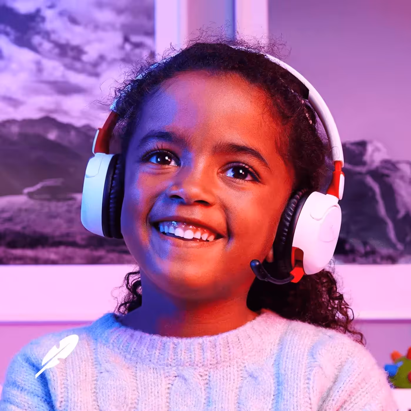 Lightweight headband and earcups of the HyperX Cloud Mini Wireless headset
